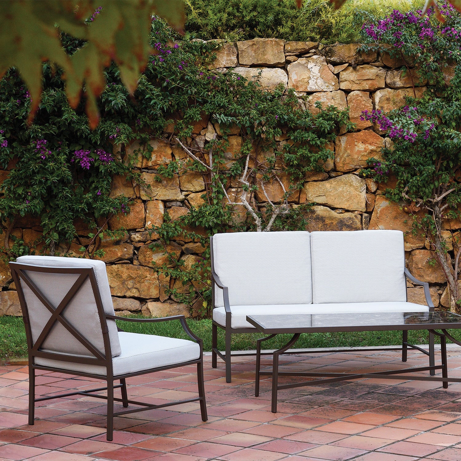 Agosto Sofa