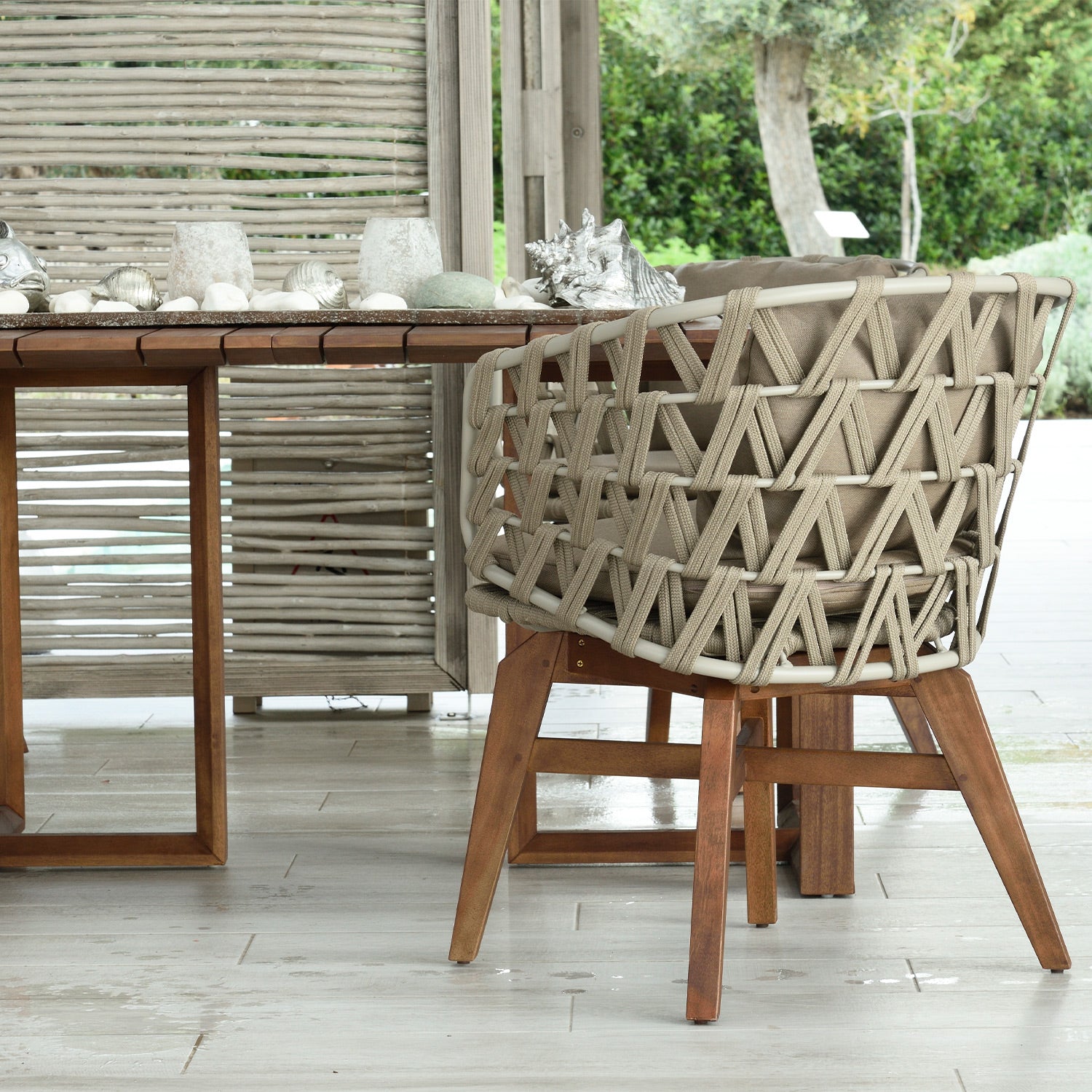 Cresta Armchair