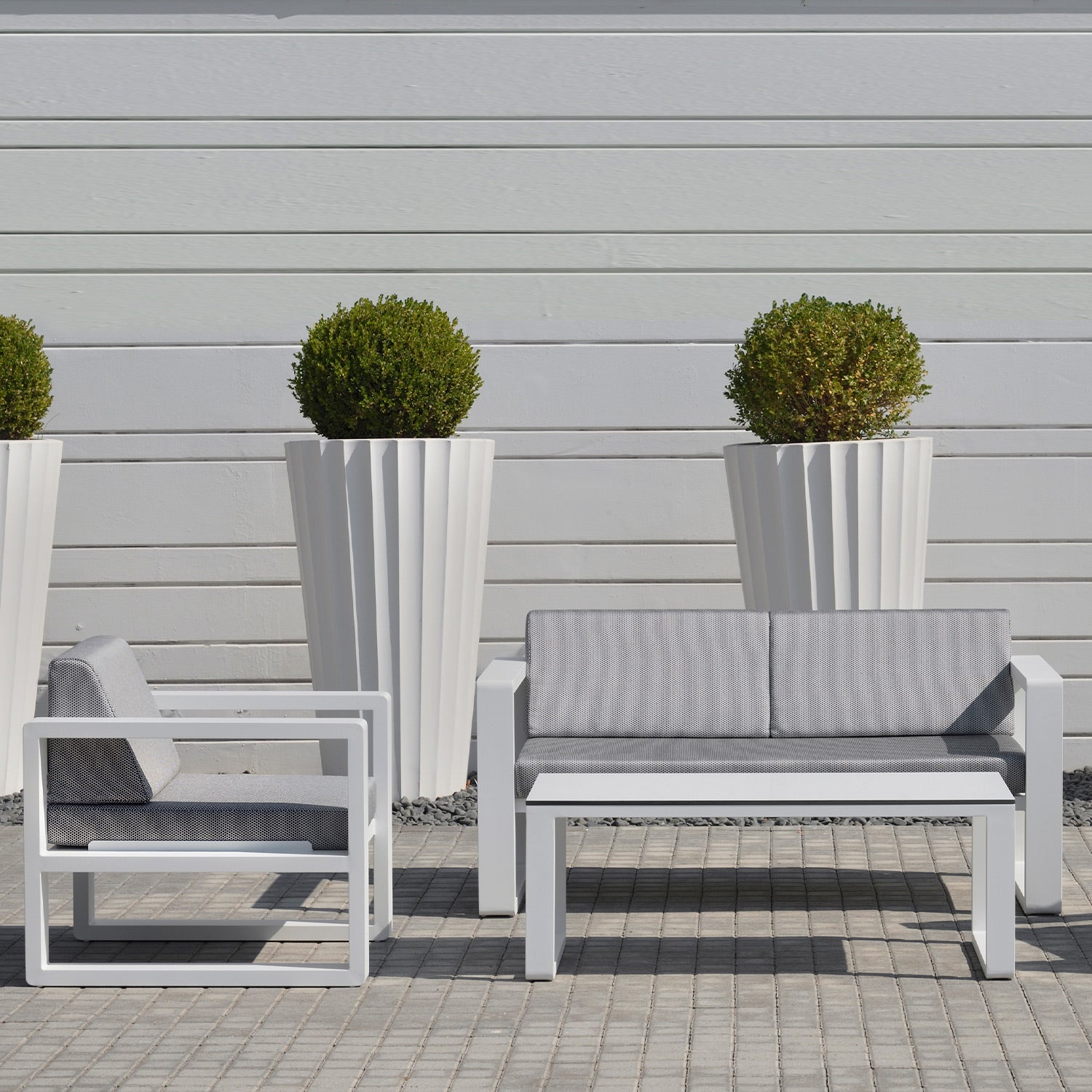 Delaz Armchair