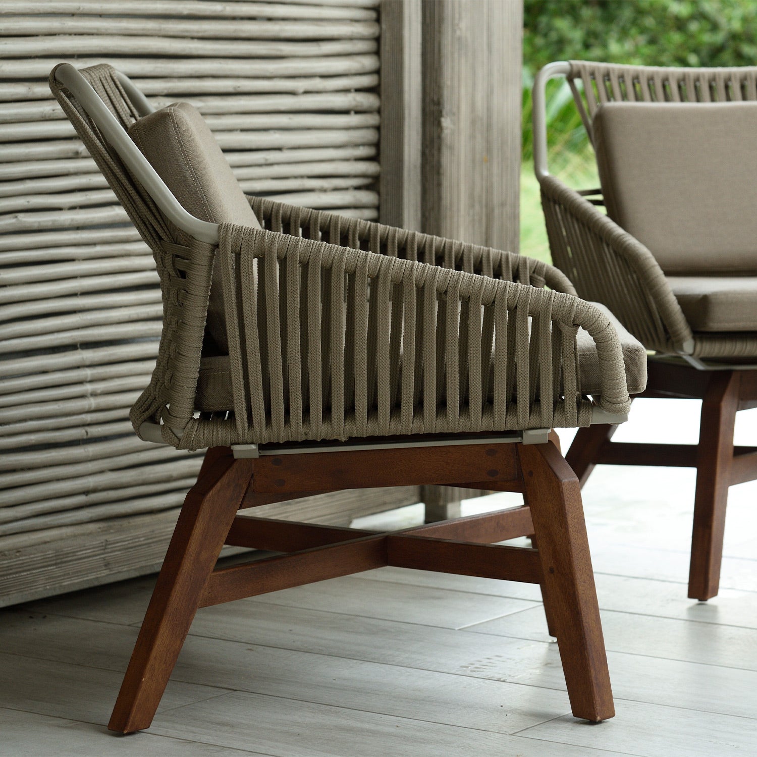 Nido Lounge Armchair