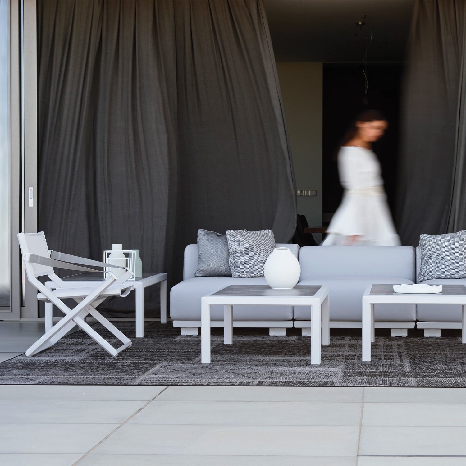 Victus Coffee Table