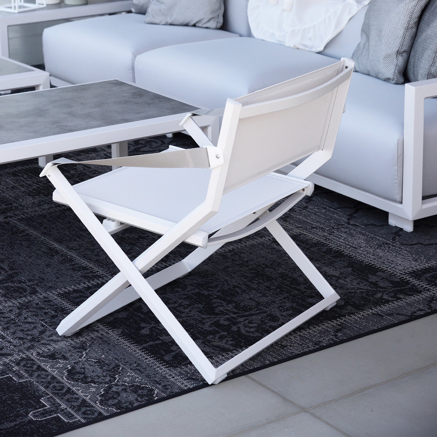Victus Lounge Armchair